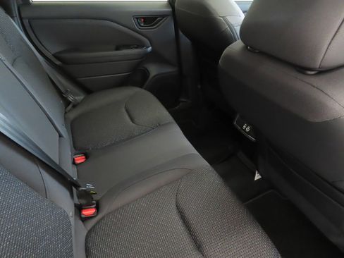 Certified 2025 Subaru Forester Premium image 25