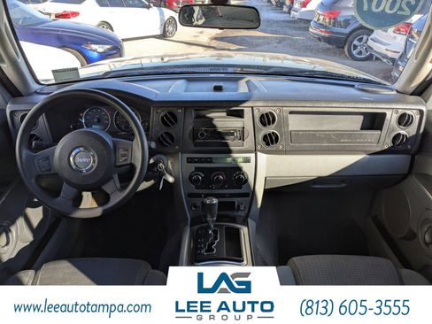Used 2007 Jeep Commander Sport image 15