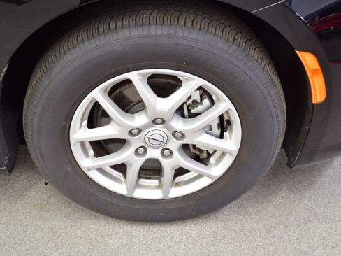 Used 2025 Chrysler Pacifica Select FWD image 37