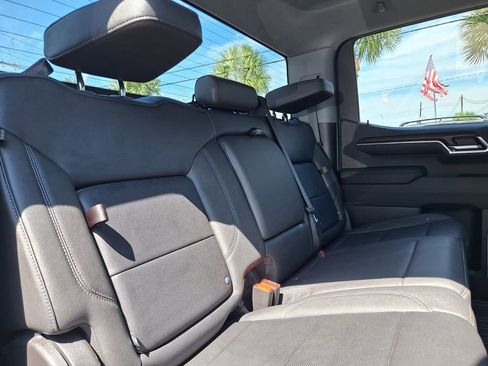 Used 2023 GMC Sierra 1500 SLT w/ SLT Premium Package image 28