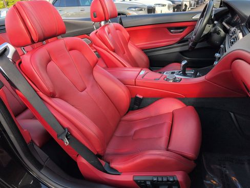 Used 2016 BMW M6 Convertible image 33