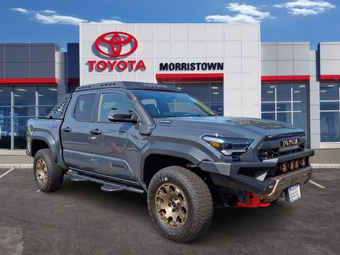 Used 2024 Toyota Tacoma 4x4 Double Cab Hybrid image 1