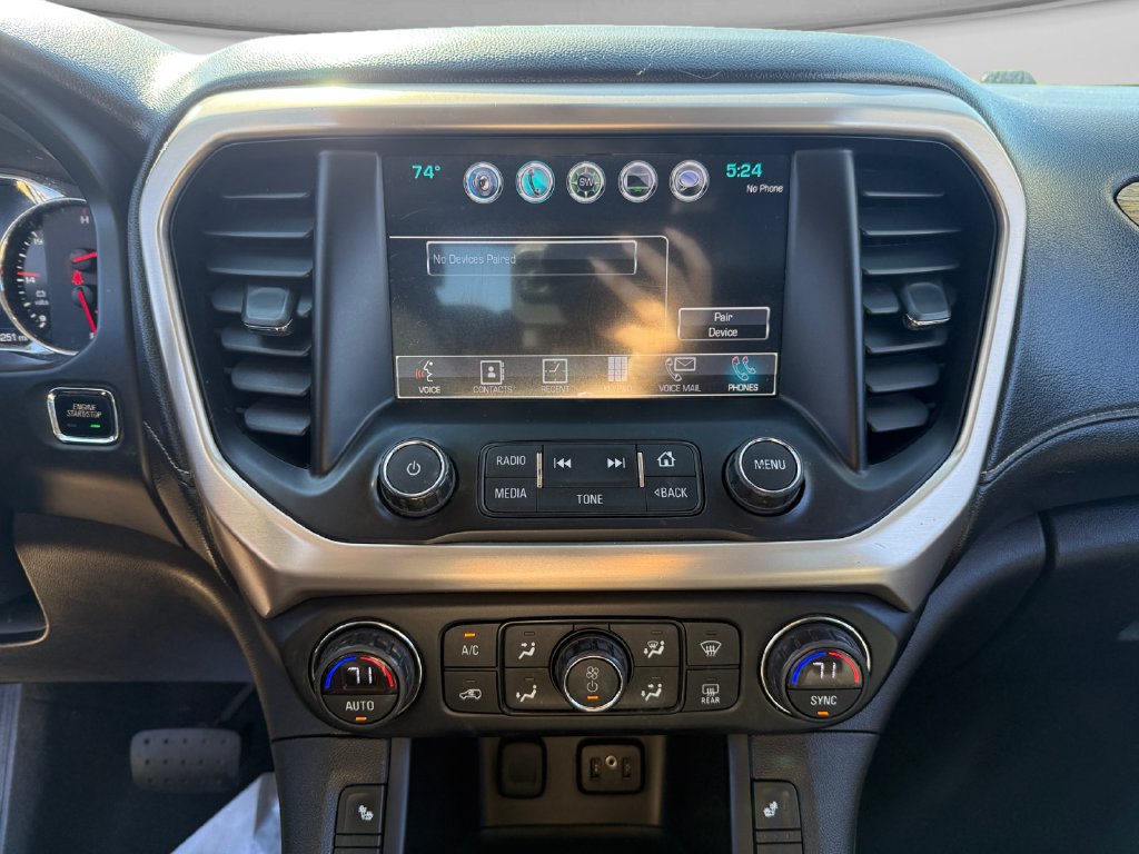 Used 2017 GMC Acadia Denali w/ Technology Package AWD/4WD image 24
