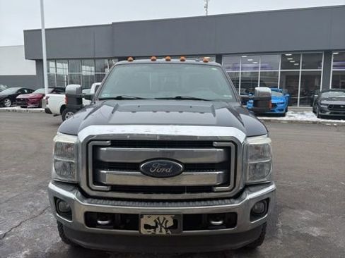 Used 2015 Ford F250 Lariat w/ Lariat Ultimate Package image 4
