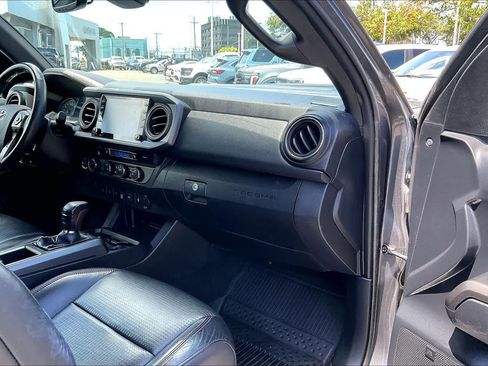 Used 2020 Toyota Tacoma TRD Pro AWD/4WD image 23
