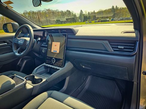 New 2026 GMC Terrain AT4 AWD/4WD image 40