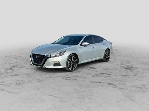 Used 2019 Nissan Altima 2.5 S FWD image 4