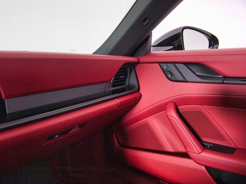 Used 2025 Porsche 911 Carrera image 18