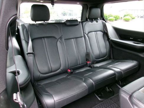 Certified 2025 Jeep Grand Wagoneer 4WD image 12