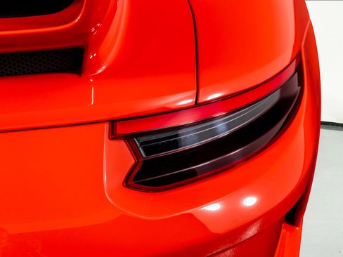 Used 2018 Porsche 911 GT3 image 13