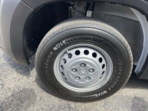 Used 2025 RAM ProMaster 2500 w/ Safety Group FWD image 2