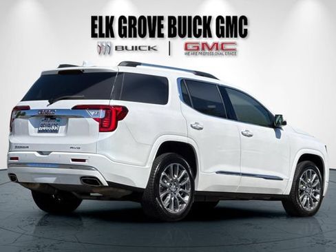 Used 2023 GMC Acadia Denali w/ Denali Ultimate Package AWD/4WD image 4