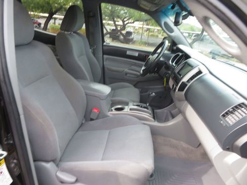 Used 2011 Toyota Tacoma PreRunner w/ TRD Off-Road Pkg w/JBL Audio image 37