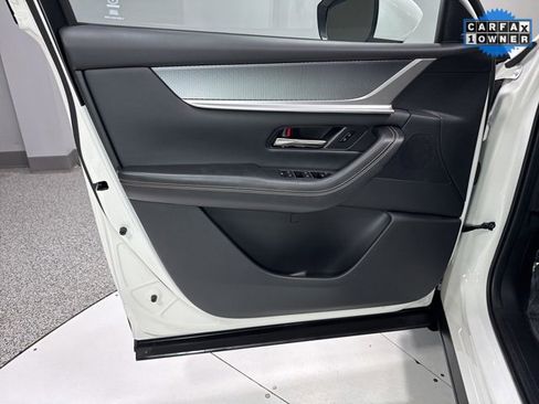 Used 2025 MAZDA CX-90 Plug-In Hybrid w/ Premium Plus image 11