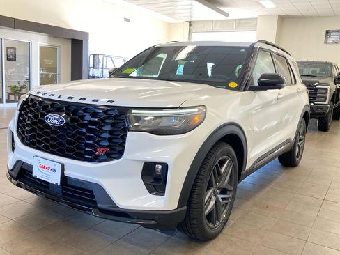 New 2027 Ford Explorer ST w/ Sun And Sound Package AWD/4WD image 4