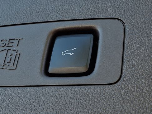 Used 2022 Lincoln Corsair AWD w/ Premium Package image 29