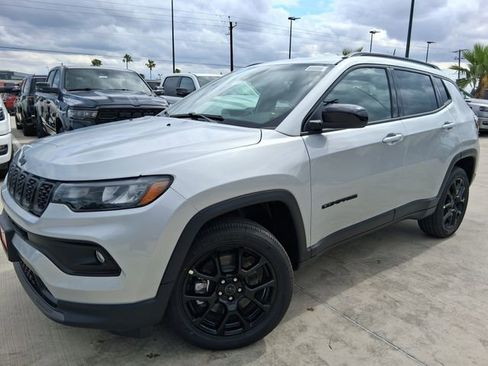 New 2026 Jeep Compass Latitude image 3