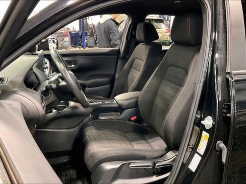 Used 2024 Honda HR-V Sport image 25