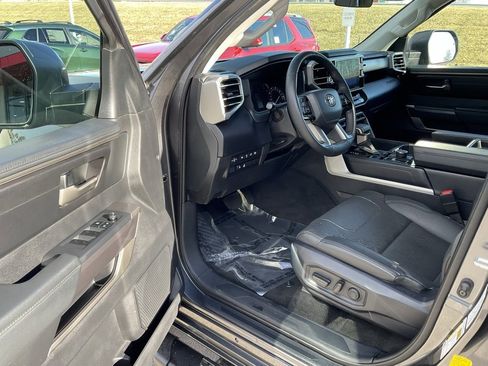 Used 2022 Toyota Tundra SR5 image 10