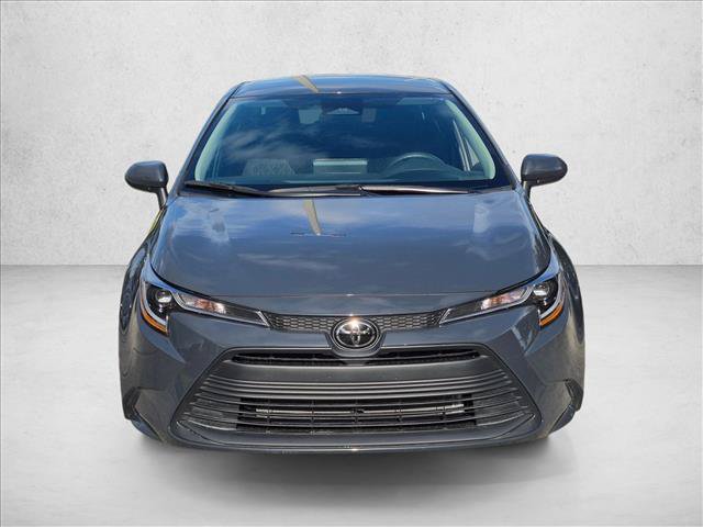 Used 2025 Toyota Corolla LE FWD image 2