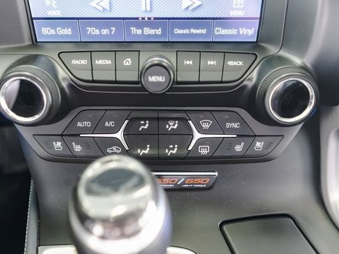 Used 2015 Chevrolet Corvette Z06 w/ 3LZ Preferred Equipment Group image 14