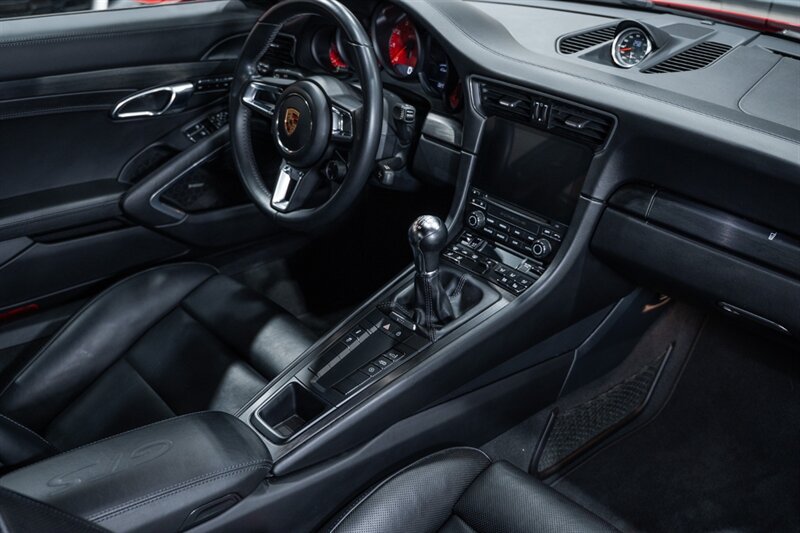 Used 2019 Porsche 911 Carrera GTS RWD image 54