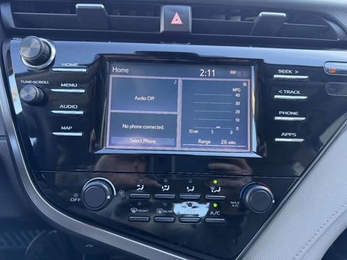 Used 2019 Toyota Camry LE image 31