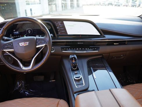 Certified 2022 Cadillac Escalade Sport w/ Touring Package AWD/4WD image 22