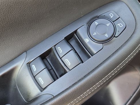 Used 2024 Buick Encore GX Sport Touring AWD/4WD image 37