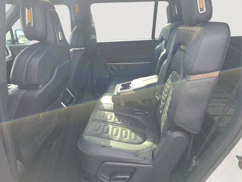 Used 2023 Rivian R1S Adventure AWD/4WD image 8