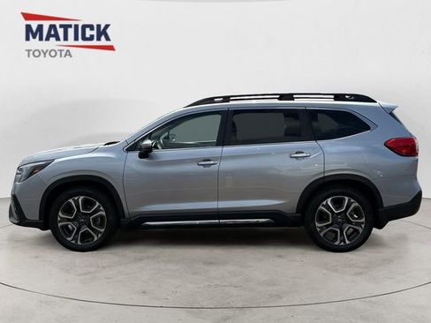 Used 2023 Subaru Ascent Touring image 4