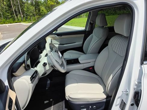Used 2025 Hyundai Palisade Limited FWD image 5