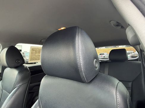 Used 2019 Kia Sorento EX FWD image 11
