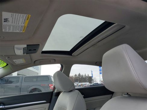 Used 2020 Nissan Altima 2.5 SV image 10