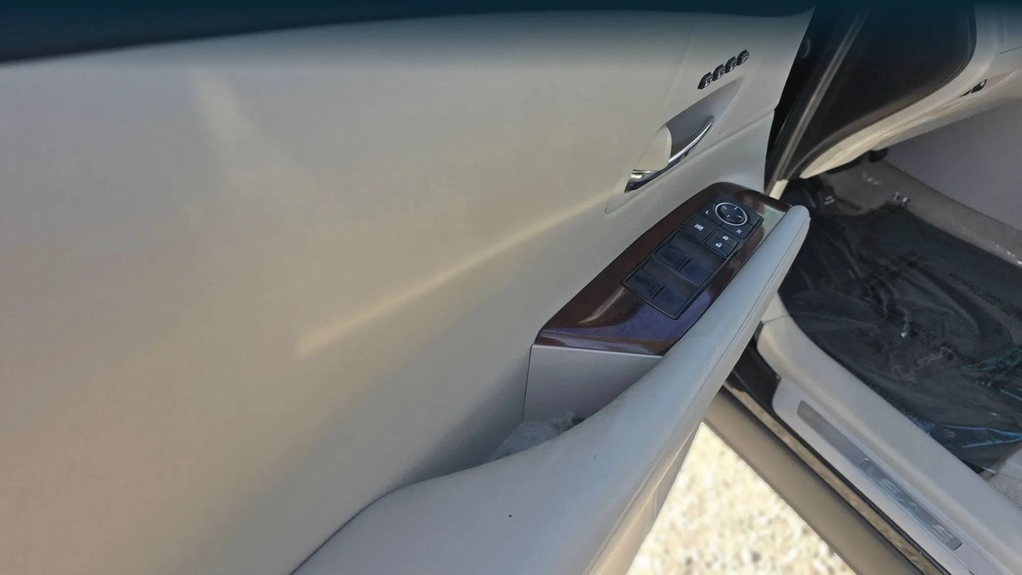 Used 2011 Lexus RX 350 2WD w/ Premium Pkg image 11