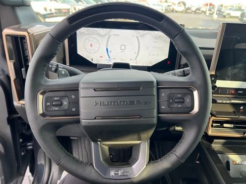New 2025 GMC Hummer EV 2X w/ LPO, Dark Essentials Package image 18