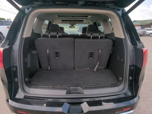 Used 2018 GMC Acadia Denali w/ Technology Package AWD/4WD image 37