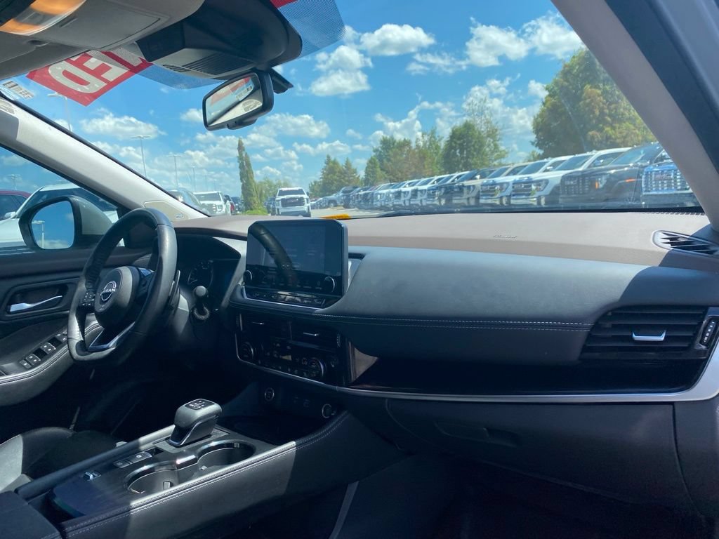 Used 2022 Nissan Rogue SL w/ SL Premium Package FWD image 32
