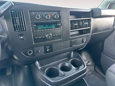 Used 2018 Chevrolet Express 2500 w/ Driver Convenience Package RWD image 35