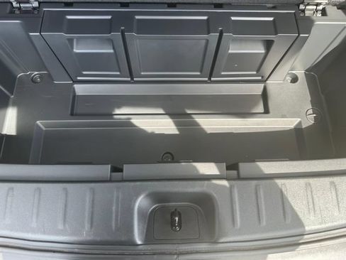 Used 2025 Nissan Pathfinder SV AWD/4WD image 26