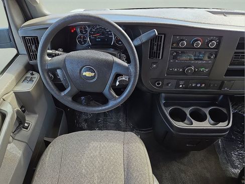 Used 2019 Chevrolet Express 3500 LT w/ LT Preferred Equipment Group image 17