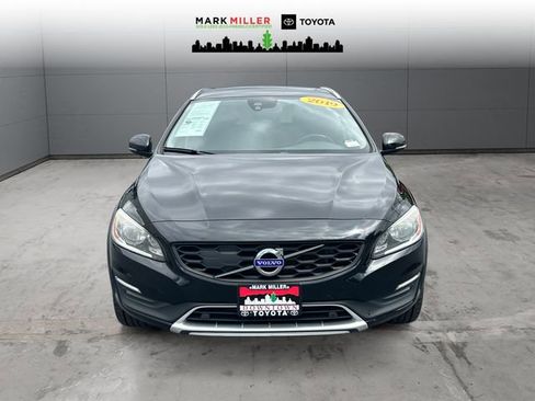 Used 2018 Volvo V60 T5 Cross Country AWD/4WD image 8