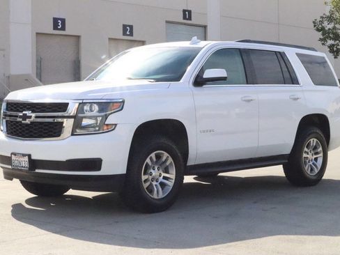 Used 2019 Chevrolet Tahoe LS image 2