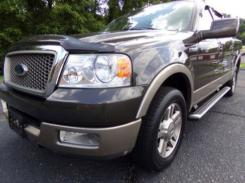Used 2005 Ford F150 Lariat image 5