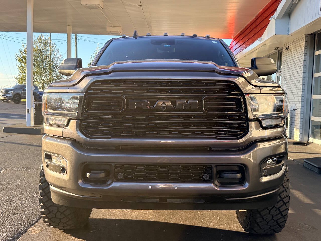 Used 2022 RAM 3500 Limited AWD/4WD image 7