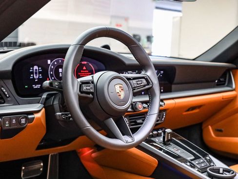 Used 2026 Porsche 911 Carrera image 18