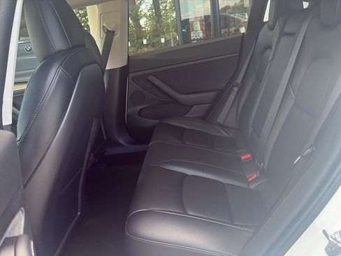 Used 2021 Tesla Model 3 Standard Range Plus RWD image 16