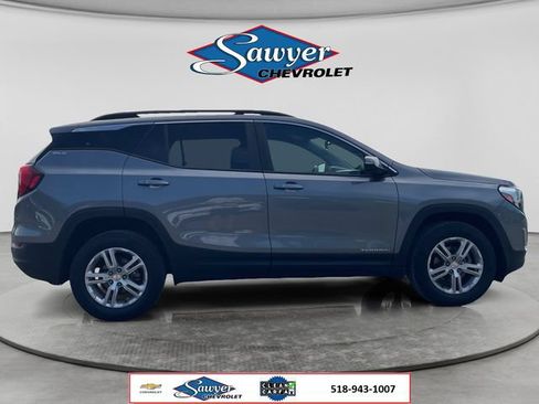 Used 2021 GMC Terrain SLE w/ Driver Convenience Package AWD/4WD image 6