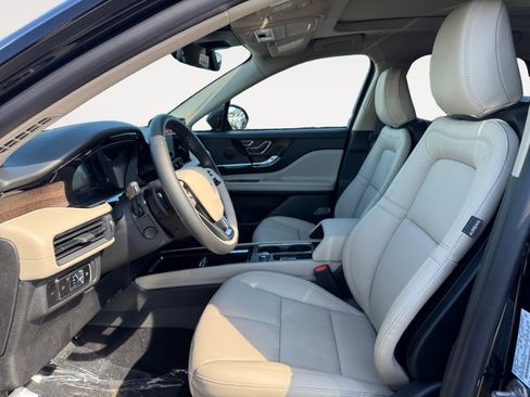 New 2026 Lincoln Corsair Reserve w/ Jet Appearance Package image 11