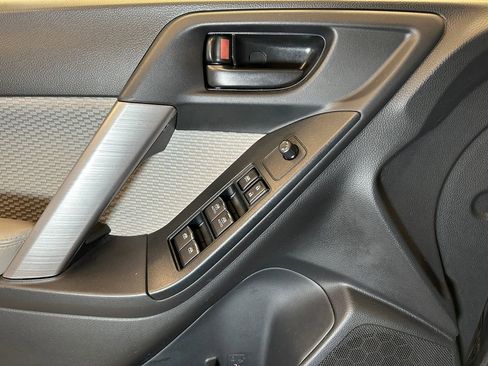 Used 2018 Subaru Forester 2.5i Premium AWD/4WD image 17